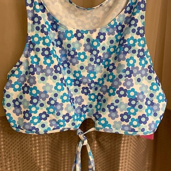 High Neck Wrap Crop Top - Picture 1 of 4